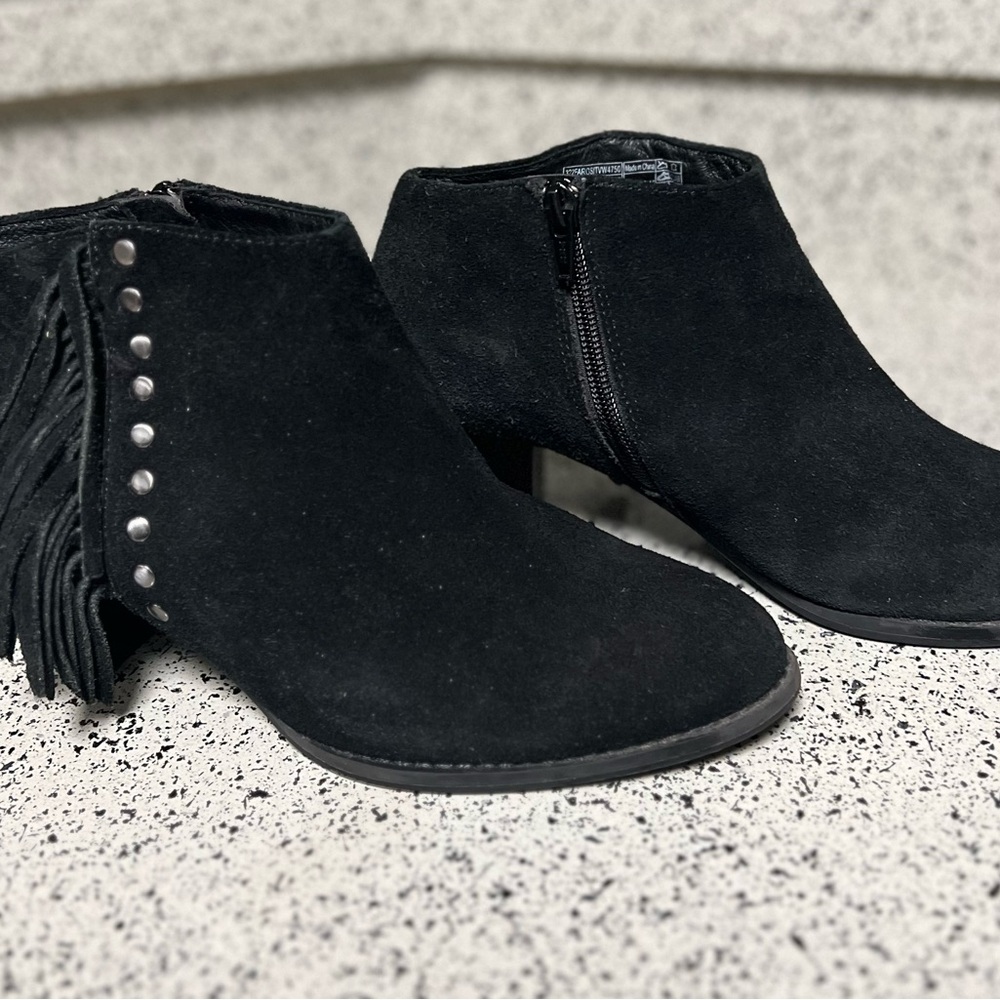 Vionic Low Cut Boots